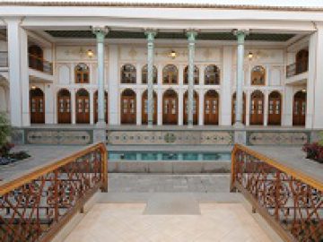 Isfahan Keshish House | Traveling to the city of turquoise and want to stay in a traditional house in the beautiful Jolfa neighborhood?...