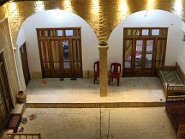 Chapaker Guesthouse | Chapaker Guesthouse is a traditional house is Varzaneh, a small town on the southwest side of Isfahan. This hotel is...