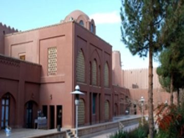 Arge Googad Hotel | Golpayegan is one of the old towns of Isfahan province. Googad is one of its beautiful regions that sounds quite inter...