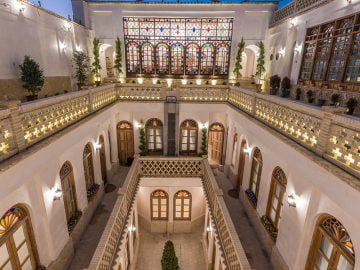 Ghasre Monshi Hotel | As Ghasre Monshi Hotel has historical importance, renovation of this place was under the supervision of Isfahan...