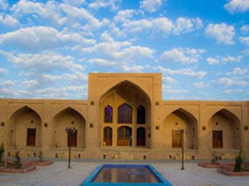 Kouhpa Caravanserai | Kouhpa Caravanserai is located somewhere between Isfahan and Naein, a town in the eastern part of Isfahan....